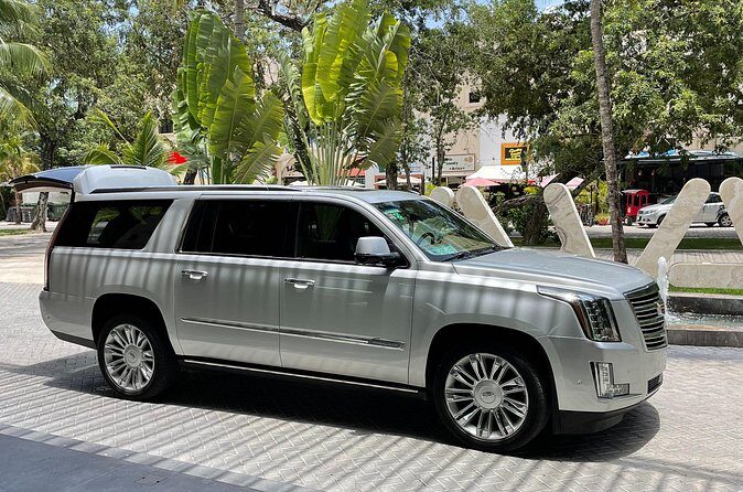Private Luxury Transfer from Airport to Playa del Carmen - Meet Your Driver: Name Signs, Helpful Staff, and José Madrigal