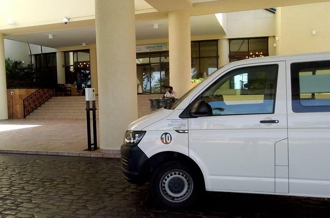 Private Roundtrip Transportation CUN Airport-Puerto Morelos - Hotel pickup timing on the way back is where the service shines