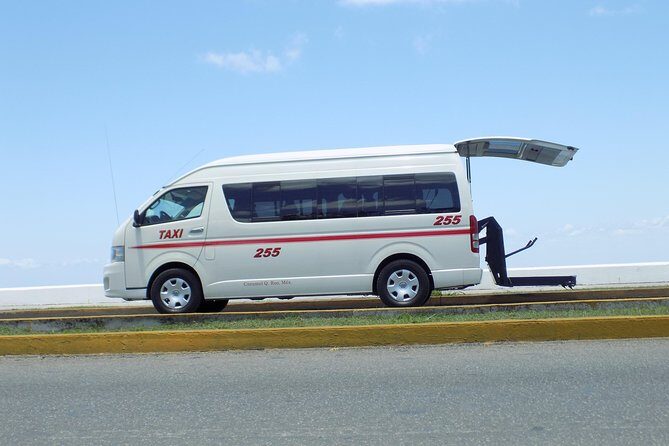 Private Shuttle Cozumel Airport - Hotel (South Area) Airport (Round Trip) - The 15-Minute A/C Ride: Comfort Without the Fuss