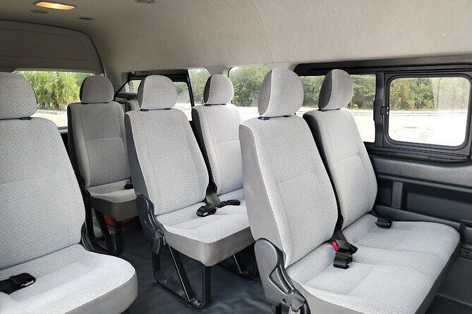 Private shuttle service to Cancun Airport, from hotel or lodging - How the Driver Finds Your Terminal Door