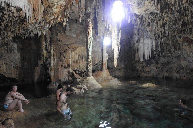 Private Tour Chichen itza and Cenote with lunch included - The guide makes or breaks the day (and you get one)
