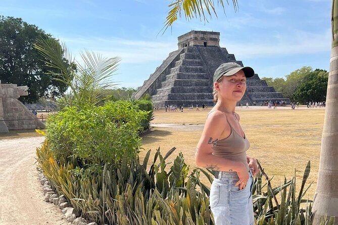 Private Tour: Chichen Itza, Cenote Oxman and Lunch in Valladolid - Chichén Itzá With a Private Guide: Temples, Pyramids, and Real Context