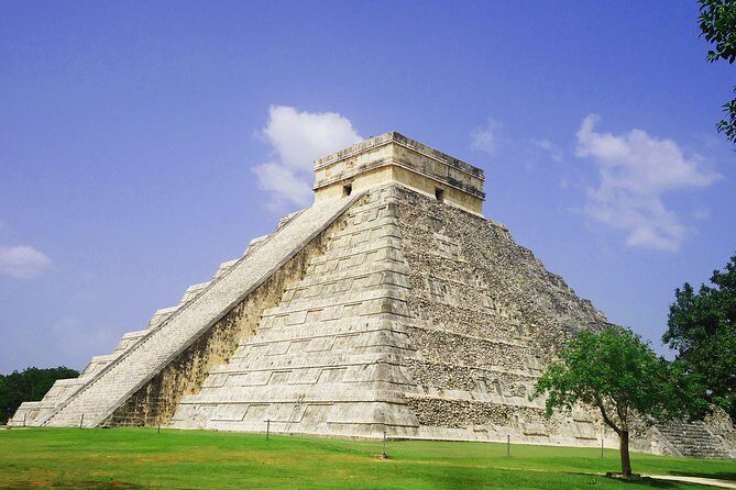 Private Tour Chichén Itzá from Playa del Carmen - First Stop: Turismo Channel Pickup and Getting Oriented