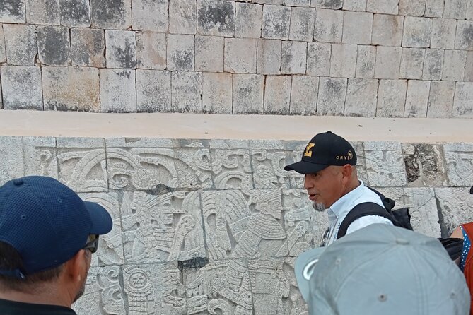 Private Tour in Chichen Itza Official History Guide - Meeting at the observatory: start strong and get oriented fast