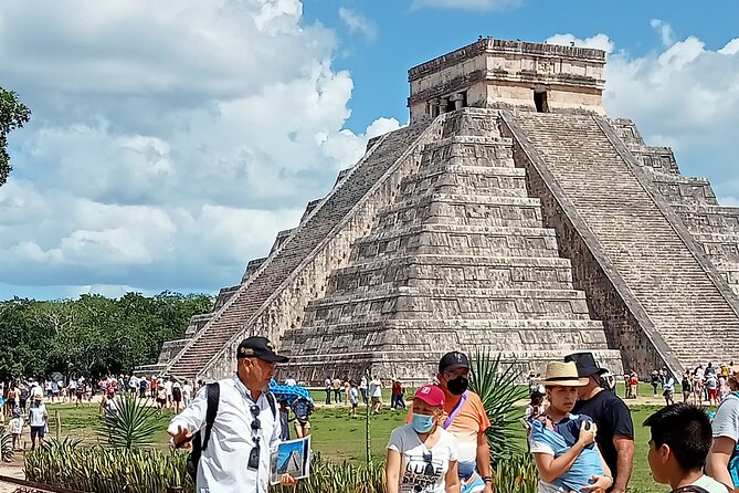 Private Tour in Chichen Itza Official History Guide - Kukulcán, the Great Ball Court, the observatory, and the Sacred Cenote
