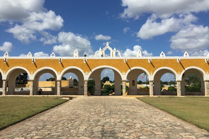 Private Tour Izamal and its ruins plus Mayan Handcraft Workshop - Meeting at 8:00 and riding in comfort (not a long bus day)
