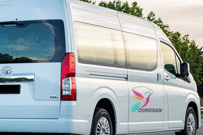 Private Transfer Cancun Airport- Playa del Carmen - Where the Driver Meets You: Terminal Bars and Name Signs
