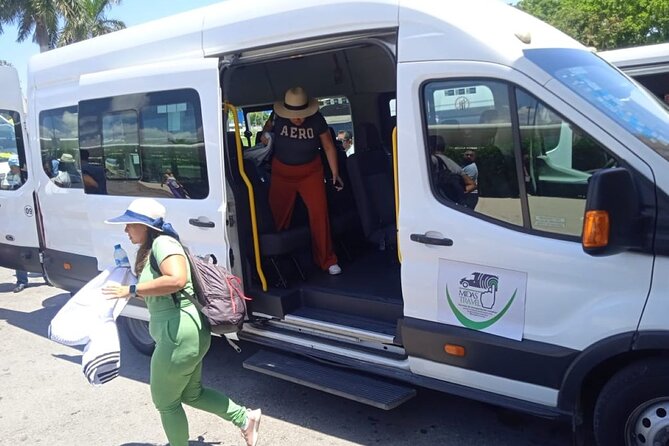 Private Transfer from ATO Cancun to Hotel Zone - Price and value: $72.67 per group is the whole story