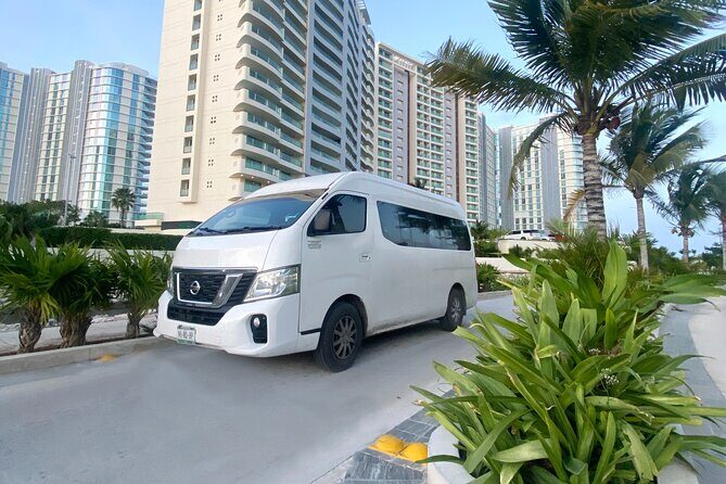 Private Transfer from Cancun Airport to Cancun and Hotel Zone - Roundtrip, Arrival, or Departure: Choose What Fits Your Schedule