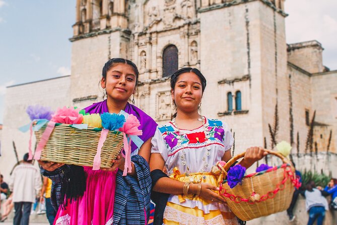 Private Transfer From Merida to Uxmal, English Speaking Driver - Choosing the sightseeing stops: Cuxtal, Umán, and Muna