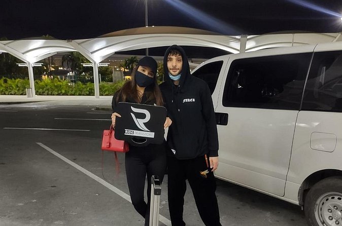 Private transportation one way Airport Cancun-Tulum Center - Communication that reduces stress after you land