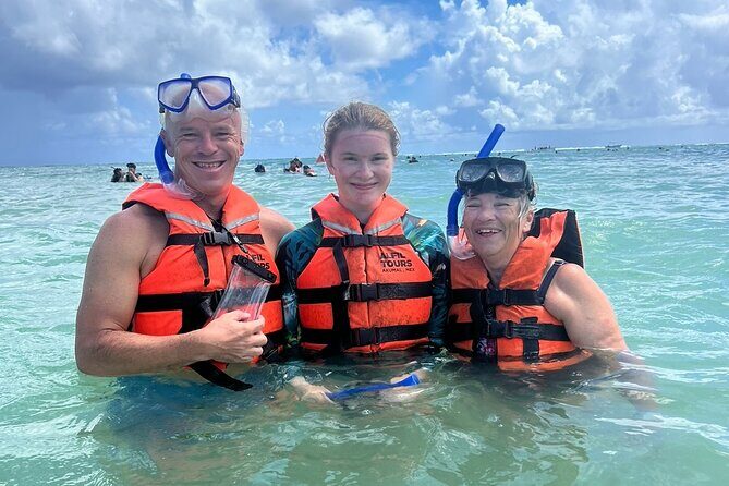 Private VW Beetle Tour Swim with Turtles, Visit Tulum Ruins&Town - Tulum Archaeological Site: what to notice beyond the photos