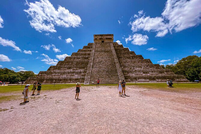 Private World Wonder Discovery Tour in Chichen Itza, Cenote and Valladolid - Should you book this Chichén Itzá–Cenote Xux Ha–Valladolid day?