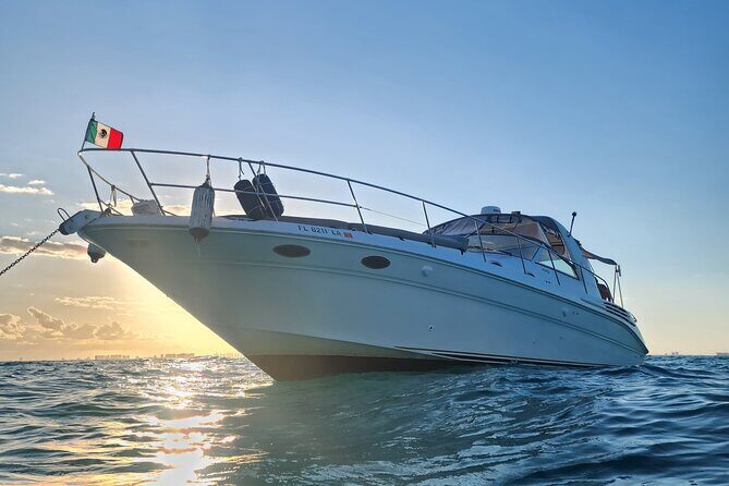 Private Yacht Rental Cancun Up to 15 passengers Isla Mujeres - Dock taxes and smoking rules: the two things that catch people off guard