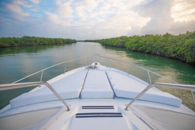 Private Yacht Rental Sea Ray 46ft Cancun 23P3 - Isla Mujeres and Playa Norte: snorkeling that starts right off the boat