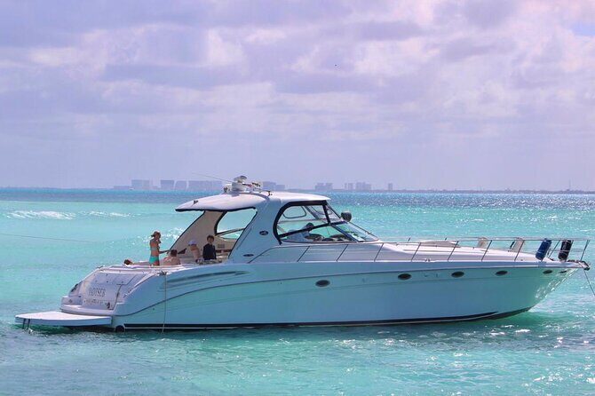 Private Yacht SEARAY SUNDANCER 60ft up to 20 pax 23P1 - 2 hours near Cancun Bay vs 4 or 6 hours to Isla Mujeres