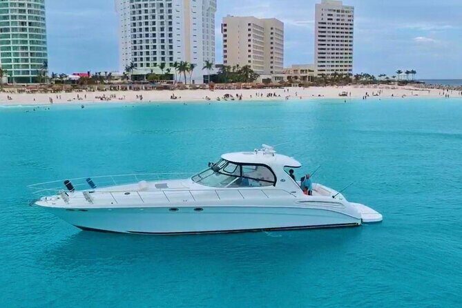 Private Yacht SEARAY SUNDANCER 60ft up to 20 pax 23P1 - Playa Norte and snorkeling: what’s included and how to use it well