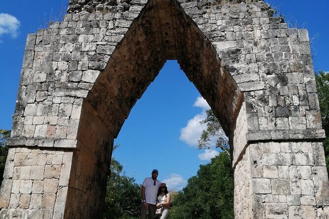 Puuc Route Mayan Archaeological Ruins: Uxmal, Kabah, Sayil and Labnah - Kabah: Codz Pop masks for Chaac and the royal-house feel