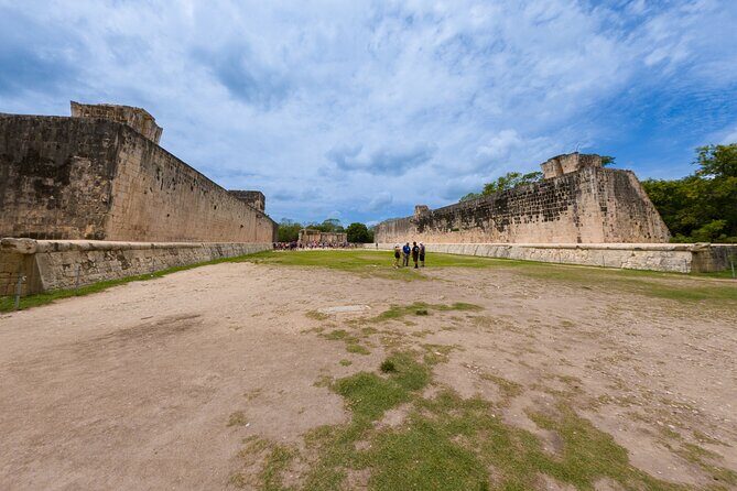 Riviera Maya: Chichen Itza Tour with Cenote - Guides Make the Day: What the Best Ones Do