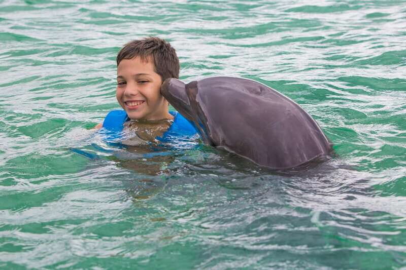 Riviera Maya: Swimming Experience with Dolphins - Included amenities that make the day easier