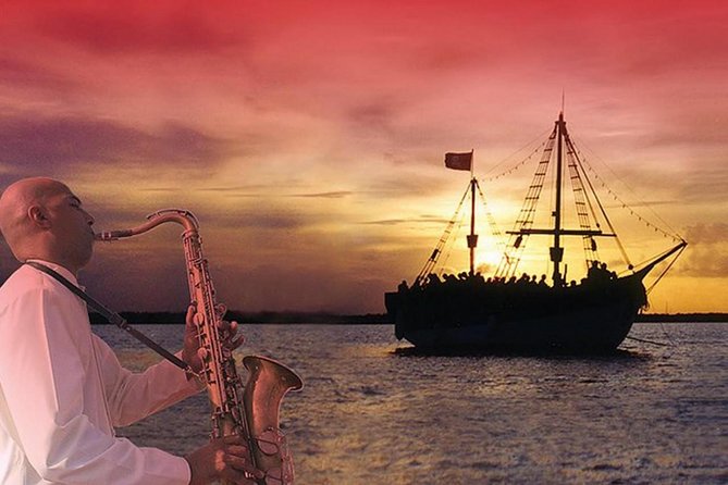 Romantic Experience Sunset Dinner Columbus in Cancun (2x1 price) - Nichupté Lagoon at Sunset: Views Plus Live Music Energy
