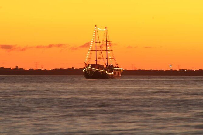 Romantic Sunset Dinner Cruise in Cancun with Open Bar - A quick “should you book it?” checklist