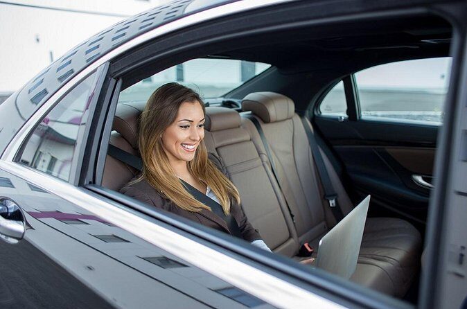 Roundtrip Private Transfer Cancun Airport (CUN) -Playa Del Carmen - Hotel pickup and the ride to Playa: your direct path