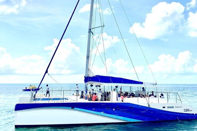 Sailing at Isla Contoy & Isla Mujeres! Snorkel at Ixlache Reef - Isla Contoy: protected-reef snorkeling and the island tour rhythm