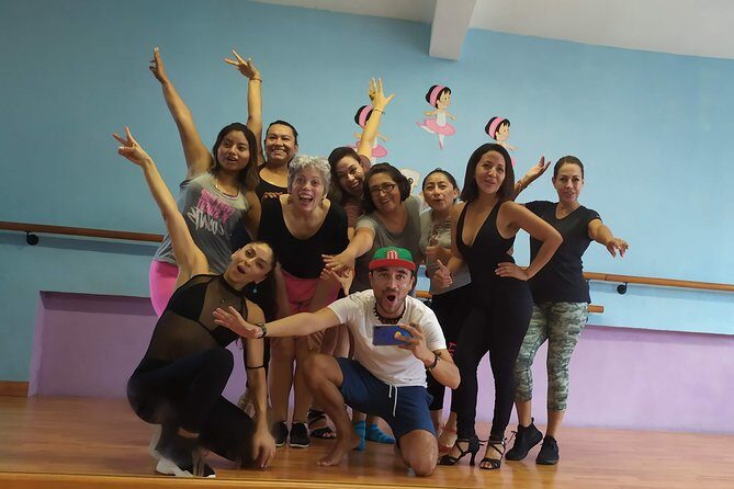 Salsa Classes Tulum and Bachata - Salsa vs bachata in this class: How to decide what to practice