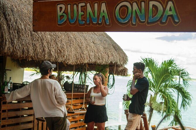 Salsa dancing, Guacamole & Margarita in Bacalar - After Class: Where to Practice Bacalar’s Live Music Energy