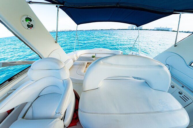 SeaRay 43ft Isla Mujeres, Snorkelling and more!! - Private group time up to 15: what that changes on a boat