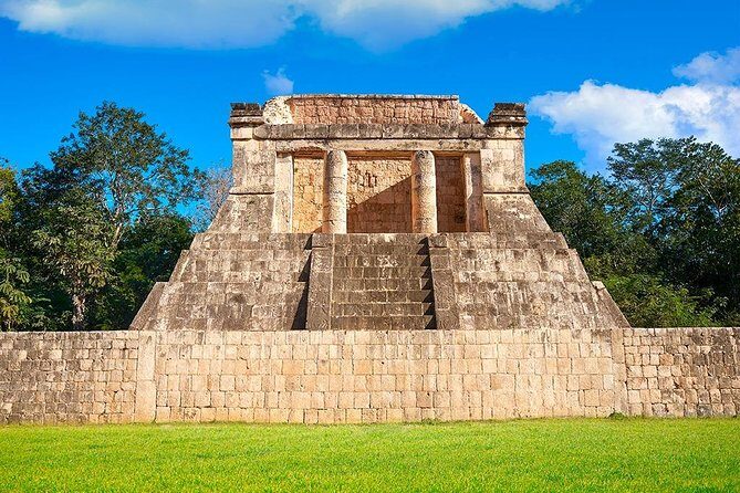 Self-Guided Audio Tour - Chichen Itza, the Greatness of the Mayas - Historic landmarks and the performing arts theater stop