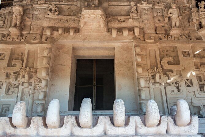 Self-Guided Audio Walking Tour of Mexico’s Ek Balam - Starting at the Ek Balam Parking Area Near Valladolid: Getting Your Bearings Fast