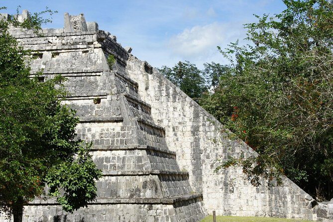 Semi-Private Chichen Itza, Cenote Ik Kil and Valladolid Tour - Cenote Ik Kil swim: what you’re really buying