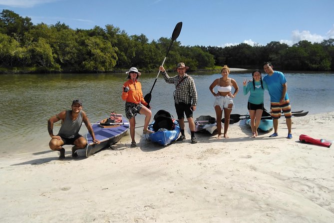Shared mangroves kayak tour in Holbox - Guides make the difference: what I’d look for in this setup