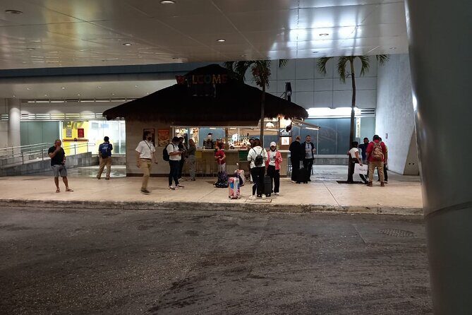 Shared Shuttle Cancun Airport to Holbox Ferry (Chiquila Port) - Luggage and baggage limits you should actually plan for