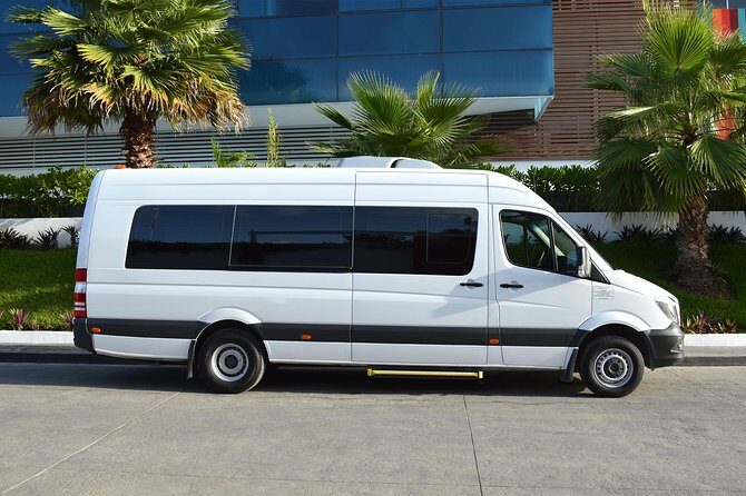 Shared Transportation, International Airport to Playa Del Carmen Hotels - The Drop-Off in Playa del Carmen: Centrally Located Hotels Only