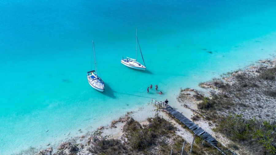 Slow Sailing Bacalar - 3-hours of Nature and crystal waters - First Move: Meeting at Restaurant Noru and Getting Set for Quiet Sailing