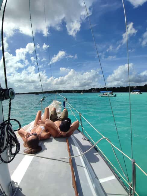 Slow Sailing Bacalar - 3-hours of Nature and crystal waters - Channel of the Pirates: Legends, Local Context, and Calm Water