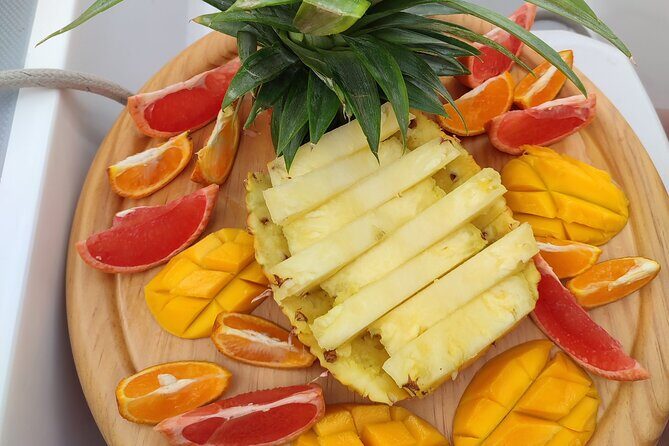 Slow Sailing Bacalar Experience with snack and drinks - Comfort and safety on a sailboat (lifejackets included)