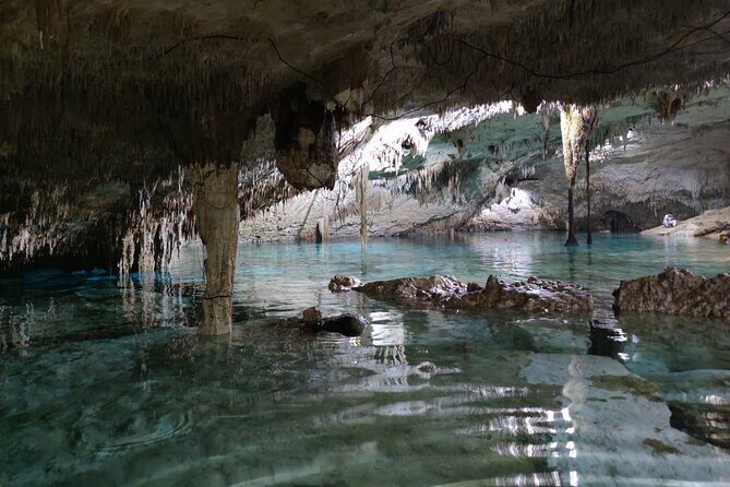 Small group tour in Tulum Ruins - Cenote Cave and GoPro pictures - Small-group value: why “up to 12” matters here