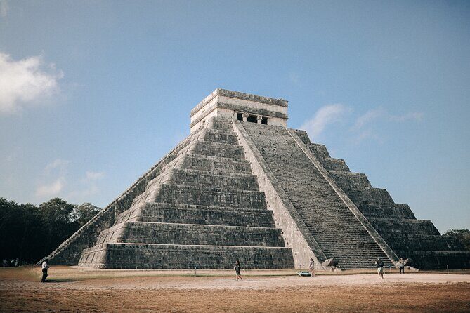Small Group with early access to Chichen Itza, Coba and Cenote - The Chichén Itzá plan: guided history, then 45 minutes to roam