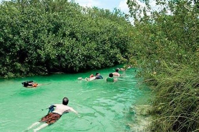 Snorkeling in Sian Ka'an - The long road and why it shapes the whole day