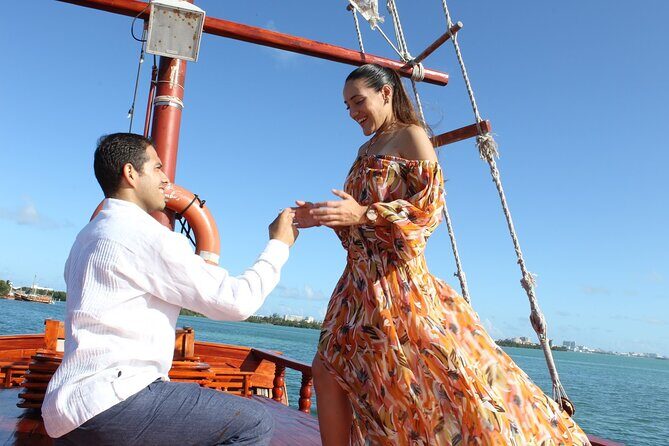 Spanish Galleon - Romantic Lobster Dinner Cruise & Live Saxophone - Spanish Galleon sunset cruise: what you’re really buying