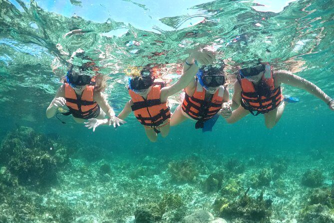 Speedboat adventure in cancun waters - Self-drive speedboat in Cancun waters: what makes it fun (and different)