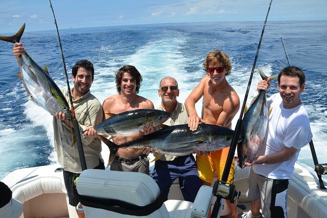 Sport Fishing at the Caribbean Sea. Enjoy an amazing time with friends & family - The crew: what good guidance looks like on a sport-fishing boat