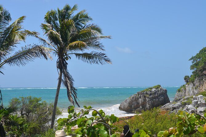 Swim with Turtles in Akumal, Cenote and Tulum Ruins Tour - Tulum ruins on the Caribbean: Mayan architecture with real perspective