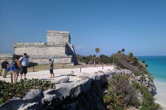 Swim with turtles + snorkelling + archaeological zone of Tulúm + cenote - Snorkeling and swim-ready tips for Akumal and Gran Cenote