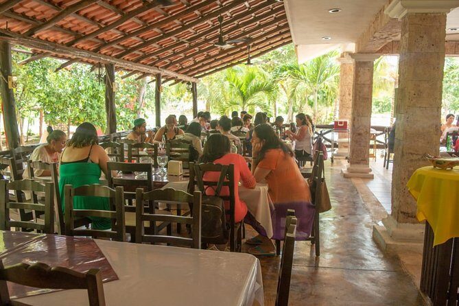 The best tour in Chichén Itzá, Valladolid and Cenote - Food, tastings, and what’s actually included