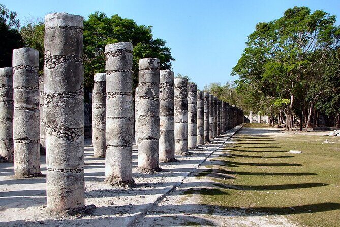 Tour Chichen Itza, 2 Cenotes, and Valladolid from Cancun - Cenote Samulá: A Spacious Cave Feel and a Peaceful Walk